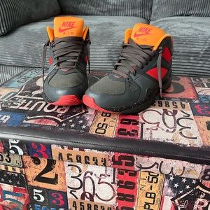 Worn Nike. Still in good shape.